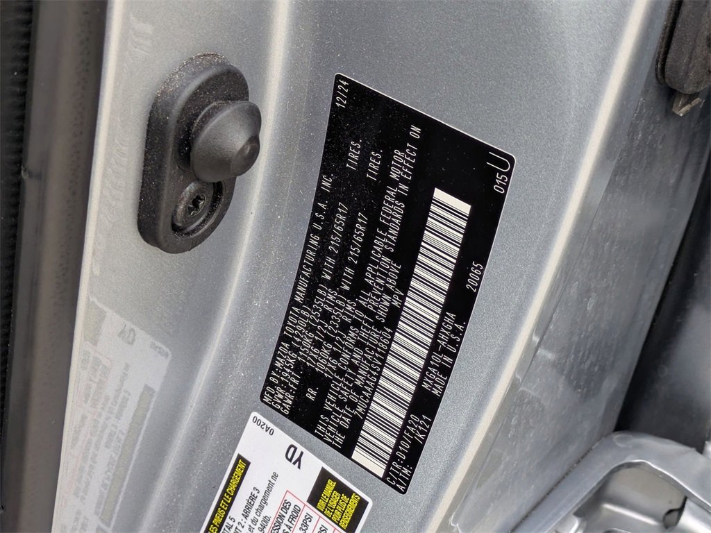 Used 2025 Toyota Corolla Cross LE image 37