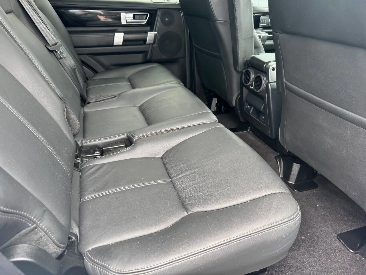 Used 2016 Land Rover LR4 HSE LUX image 12