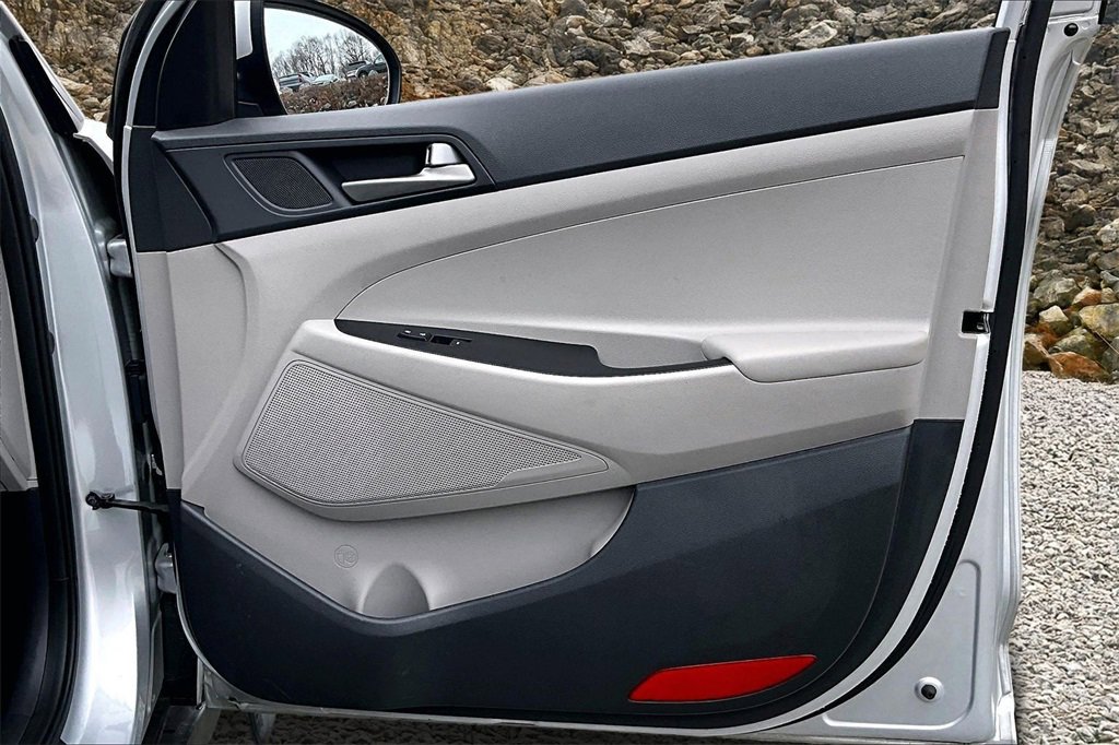 Used 2018 Hyundai Tucson SE image 19