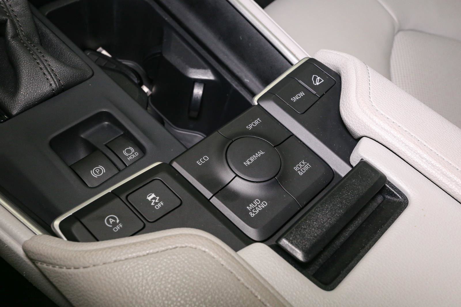 Used 2024 Toyota Grand Highlander XLE image 35