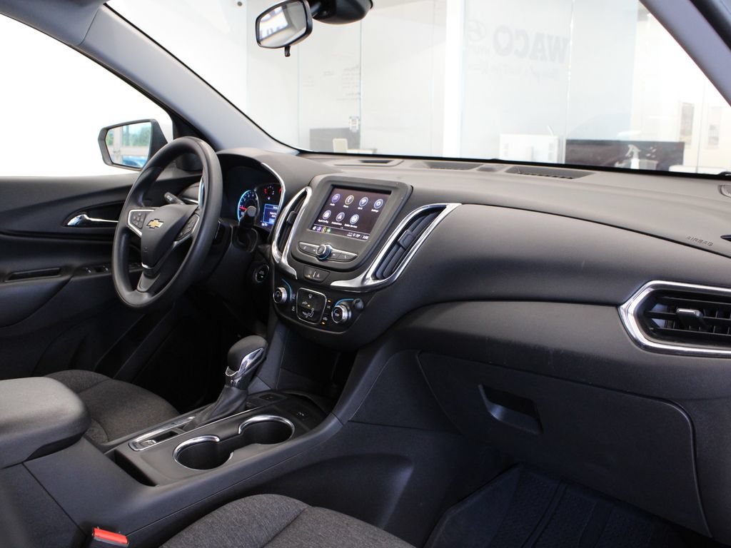 Used 2023 Chevrolet Equinox LT w/ LPO, Floor Liner Package AWD/4WD image 18