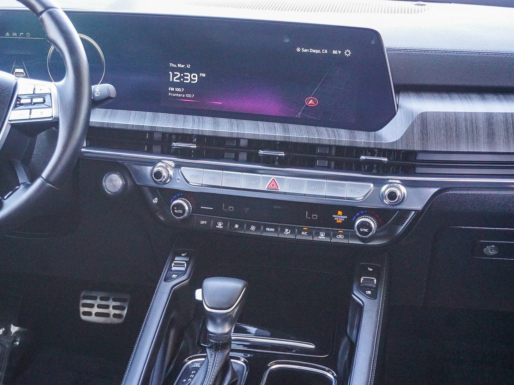 Used 2024 Kia Telluride SX image 16