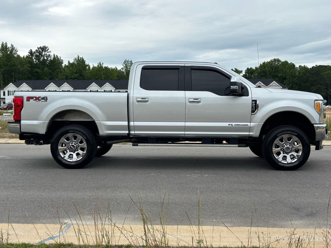 Used 2017 Ford F250 Lariat w/ Chrome Package AWD/4WD image 2