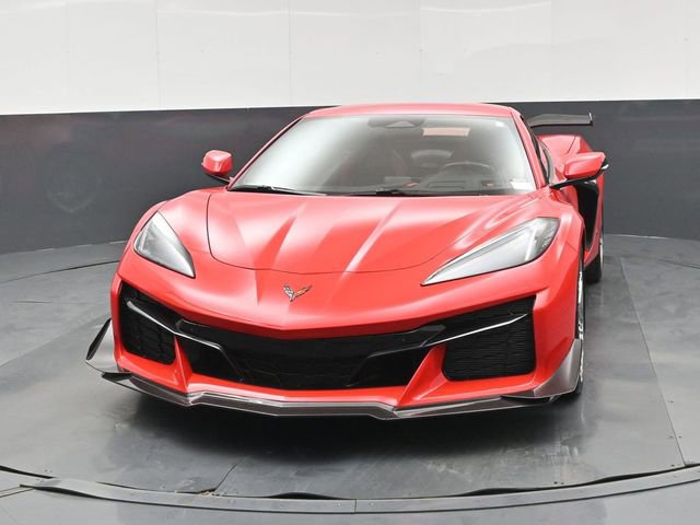 Used 2024 Chevrolet Corvette Z06 w/ Z07 Performance Package image 8