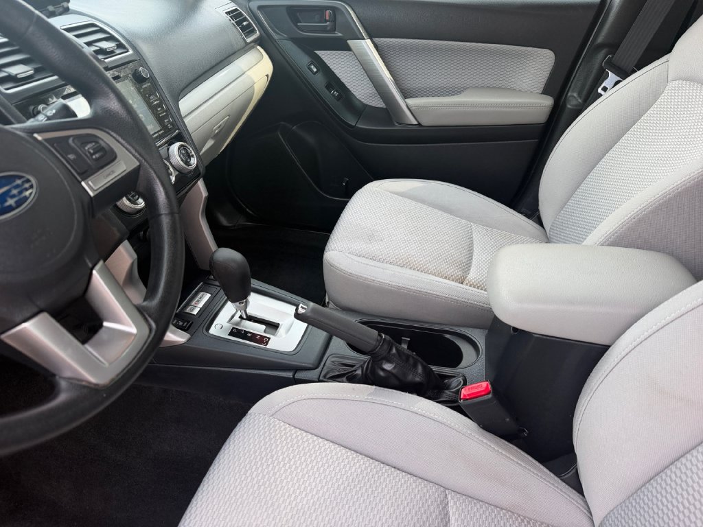 Used 2017 Subaru Forester 2.5i Premium w/ Protection Package #1 AWD/4WD image 12