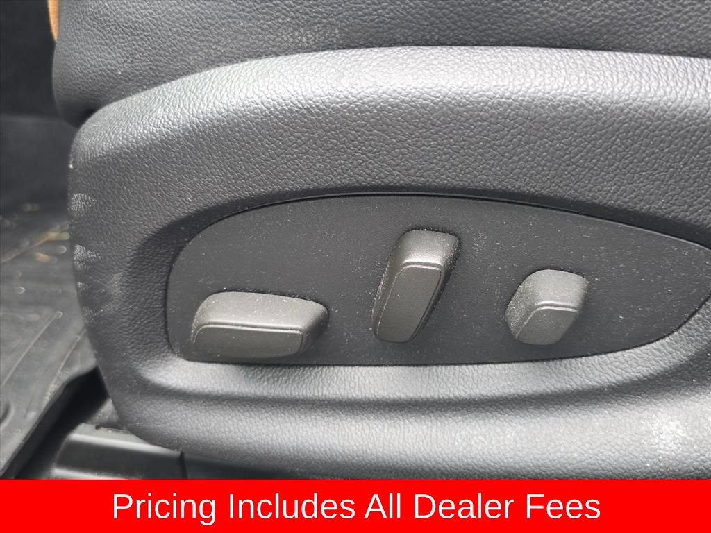 Used 2015 Chevrolet Impala LTZ FWD image 16