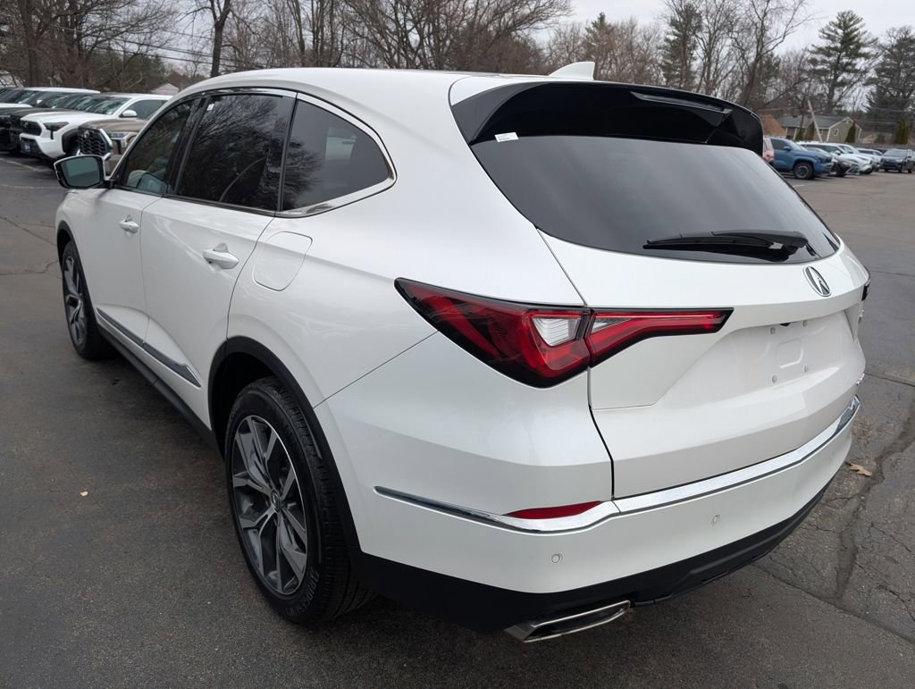 Used 2023 Acura MDX SH-AWD w/ Technology Package image 5