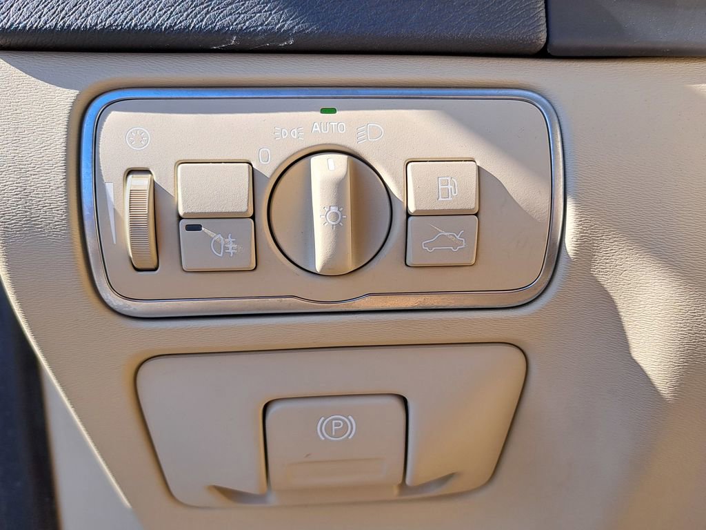 Used 2016 Volvo S60 T5 Premier image 12