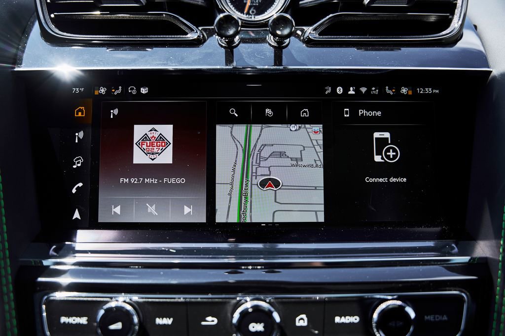 Used 2025 Bentley Bentayga AWD/4WD image 80