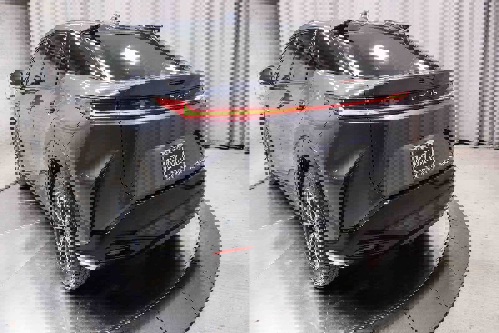 Used 2024 Lexus RZ 300e Premium image 8