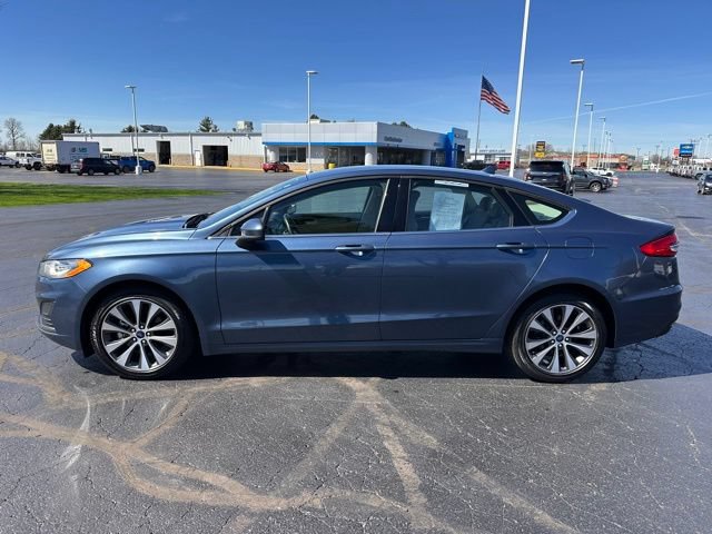 Used 2019 Ford Fusion SE AWD/4WD image 2