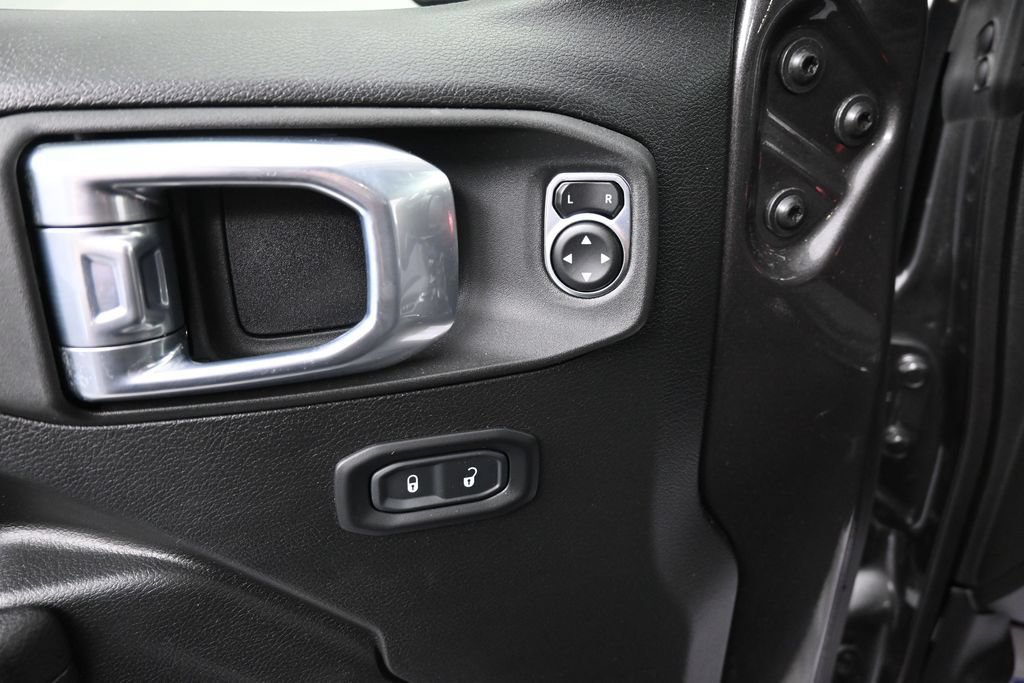 Used 2023 Jeep Wrangler Sport AWD/4WD image 25