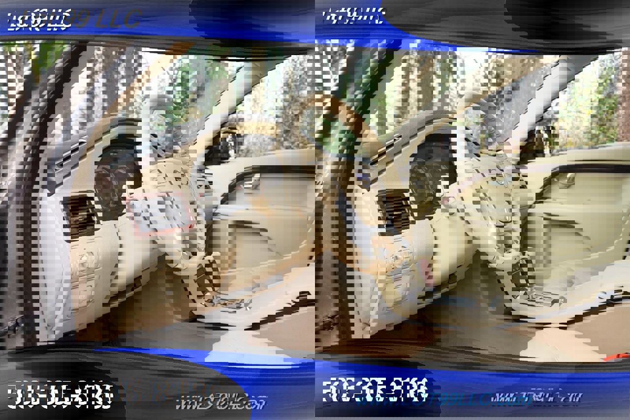 Used 2010 Volvo XC70 T6 image 12