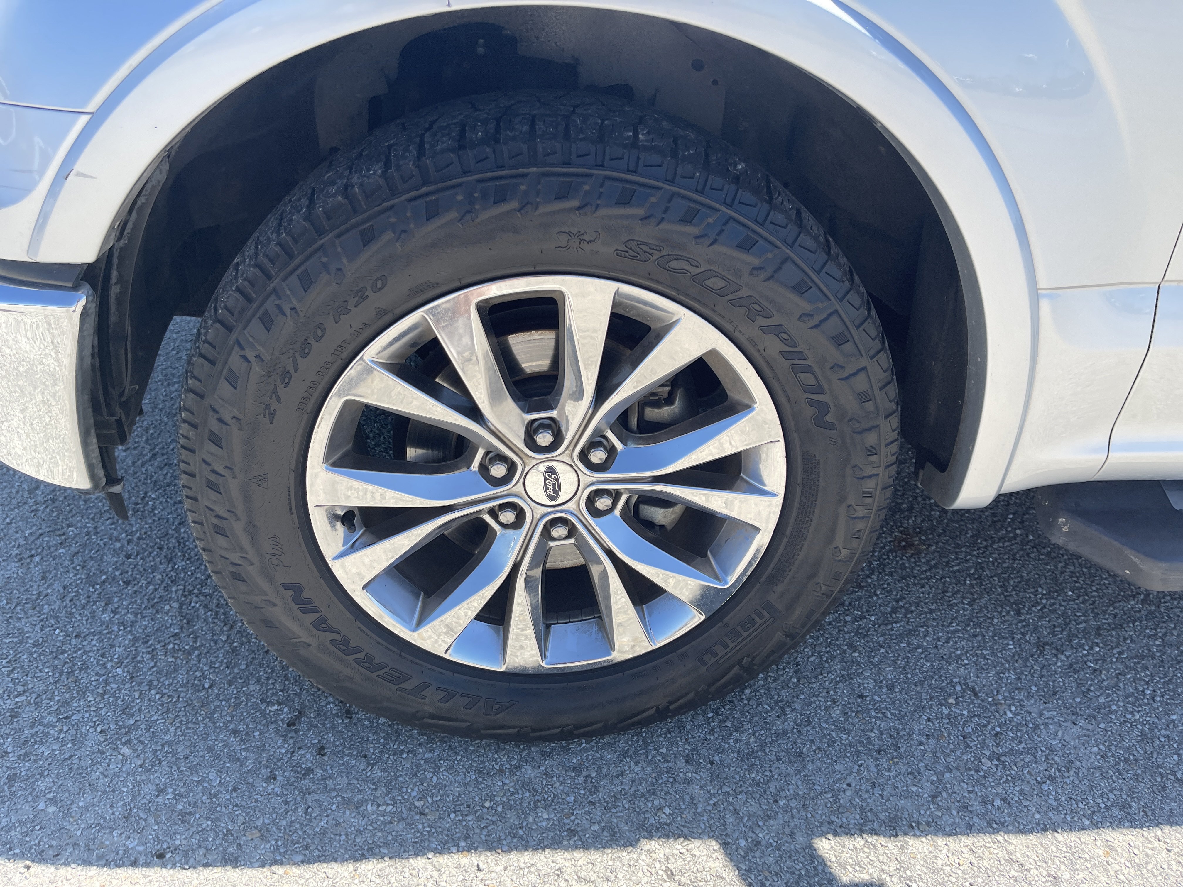 Used 2016 Ford F150 Lariat w/ Equipment Group 502A Luxury RWD image 11