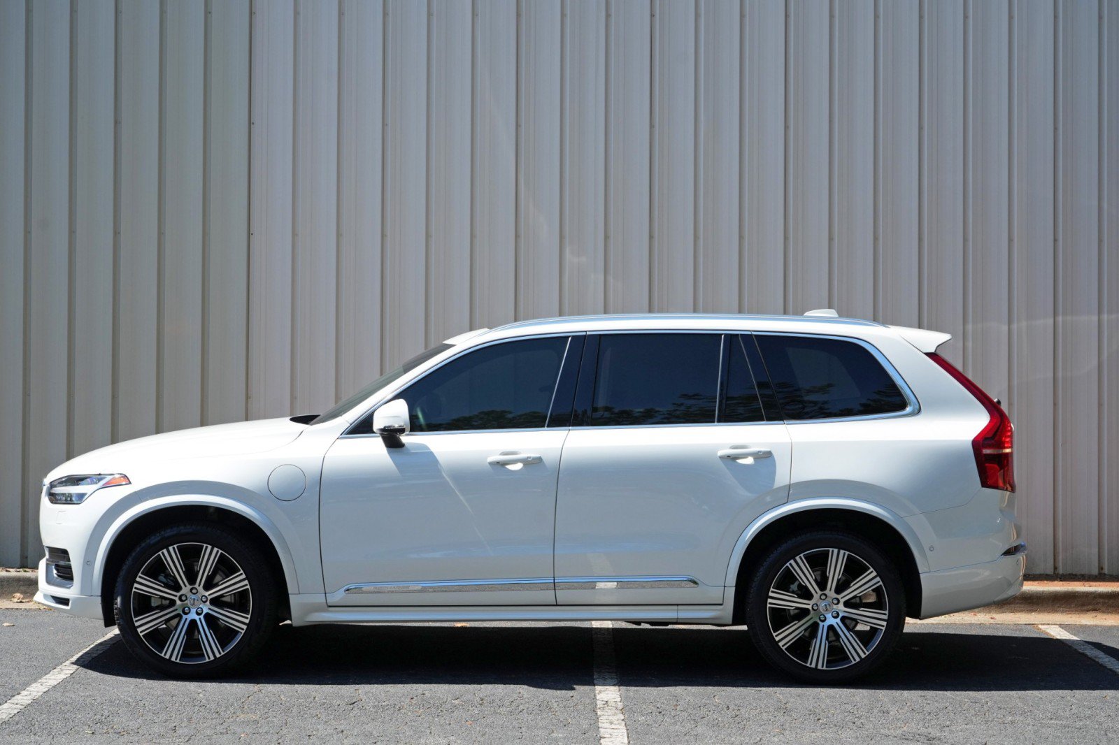 Used 2024 Volvo XC90 T8 Ultimate w/ Protection Package Premier AWD/4WD image 53