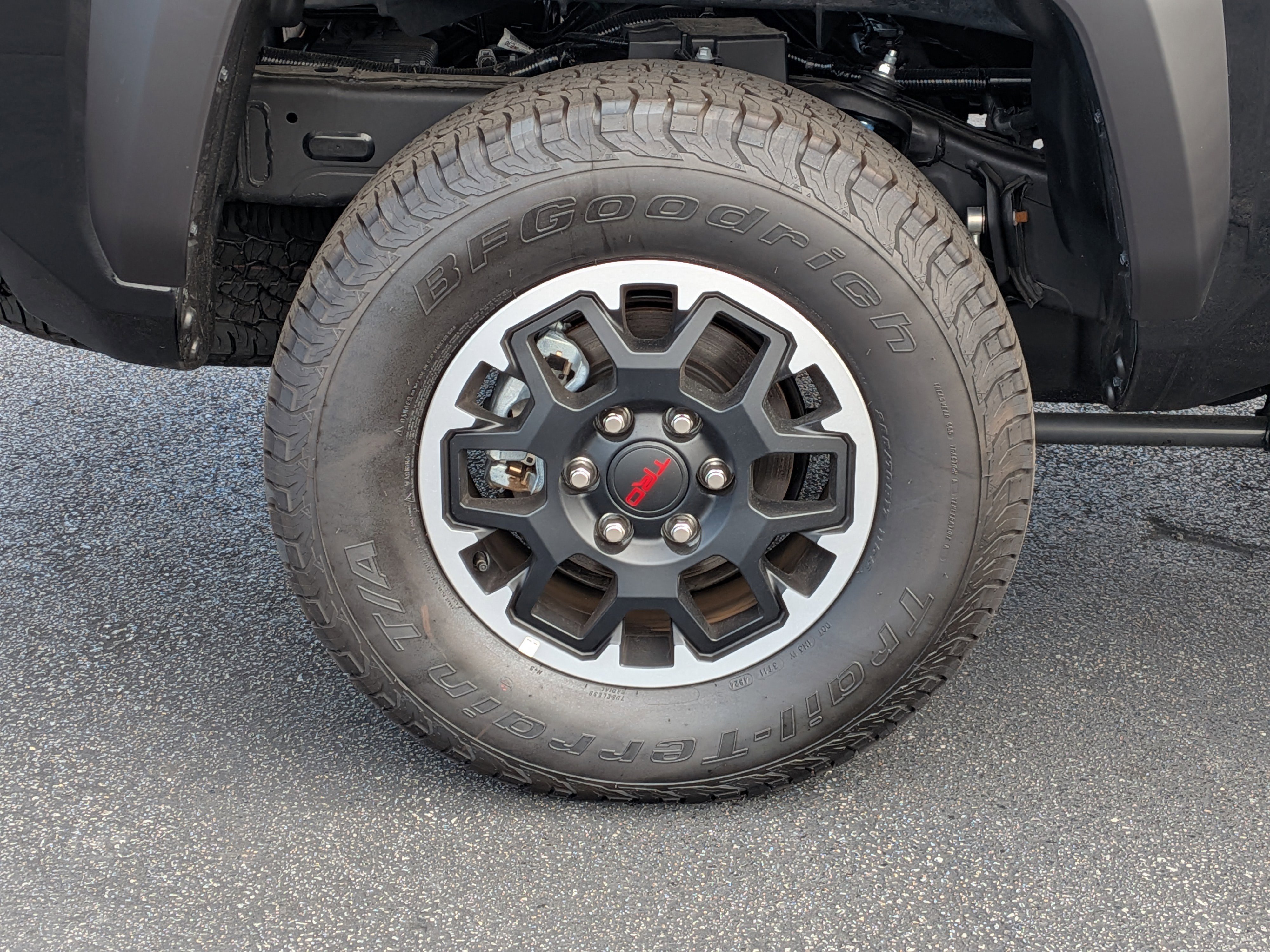 New 2025 Toyota Tacoma TRD Off-Road w/ TRD Off Road Upgrade Package image 7