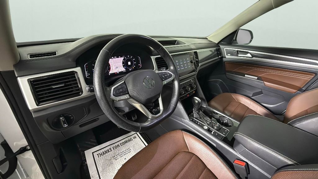 Used 2022 Volkswagen Atlas SEL Premium image 18