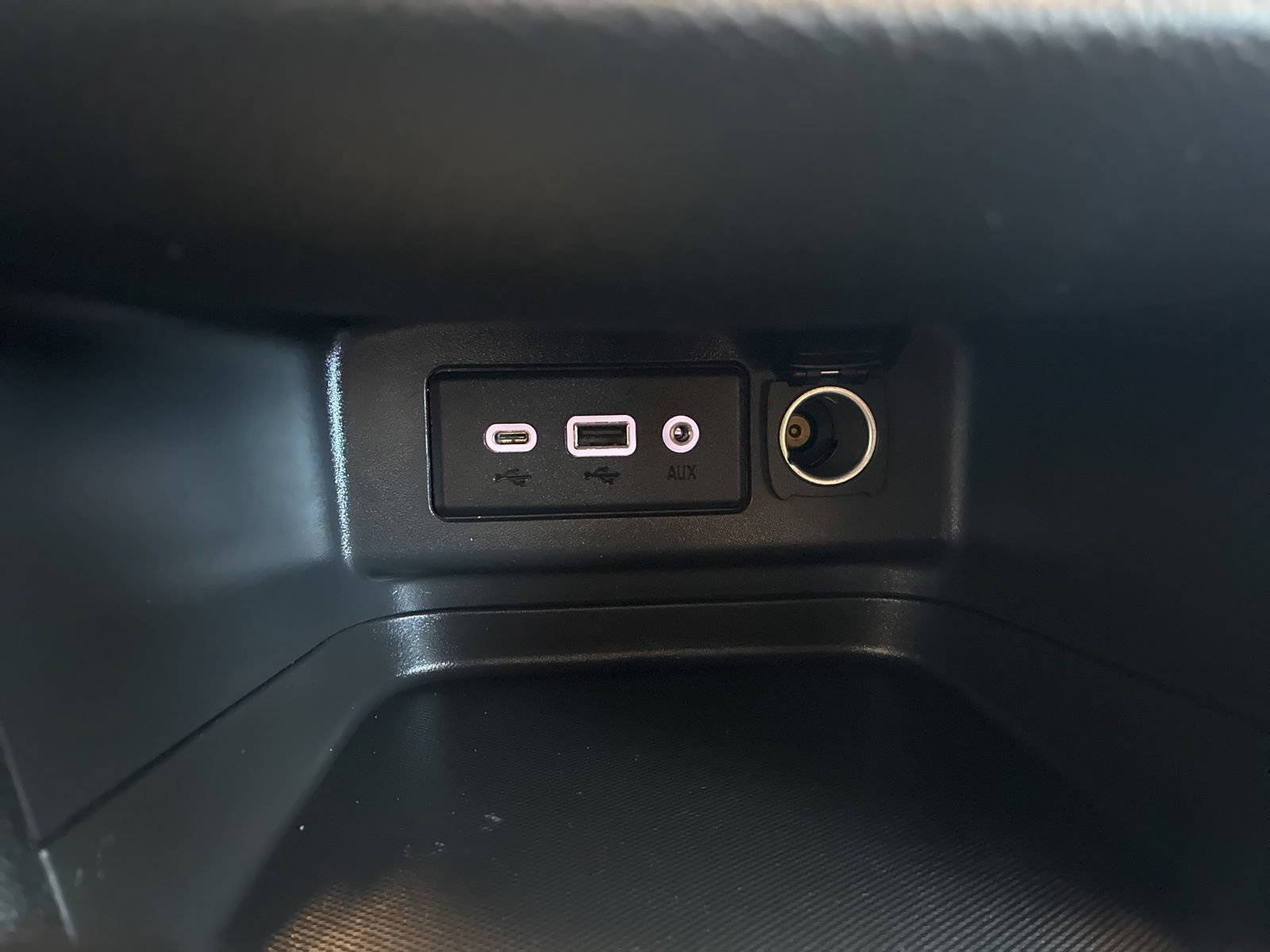 Used 2020 Chevrolet Equinox LT w/ Driver Convenience Package FWD image 25