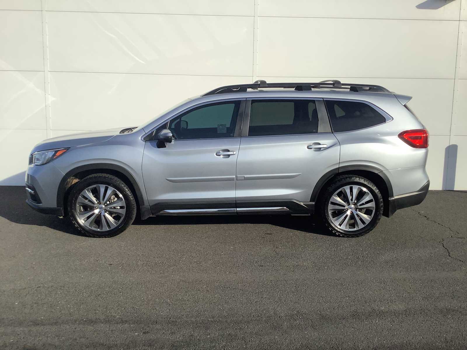 Used 2020 Subaru Ascent Limited w/ Technology Package image 3
