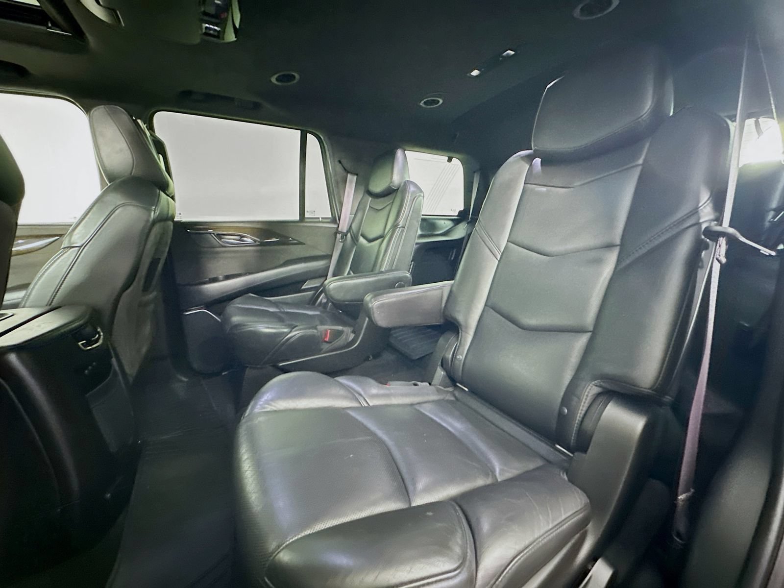 Used 2017 Cadillac Escalade Platinum AWD/4WD image 27