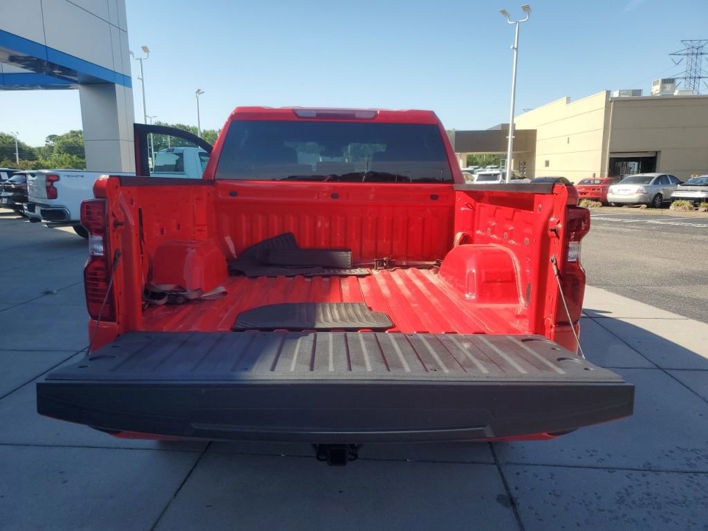 Used 2023 Chevrolet Silverado 1500 Custom AWD/4WD image 16