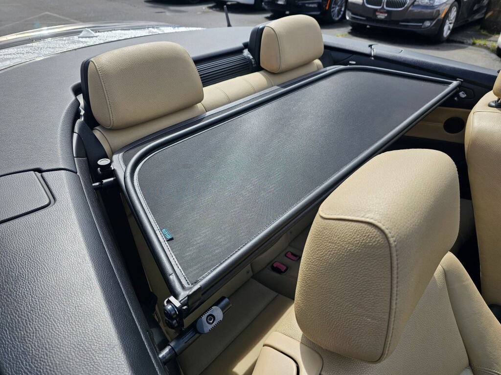 Used 2008 BMW 135i Convertible RWD image 12