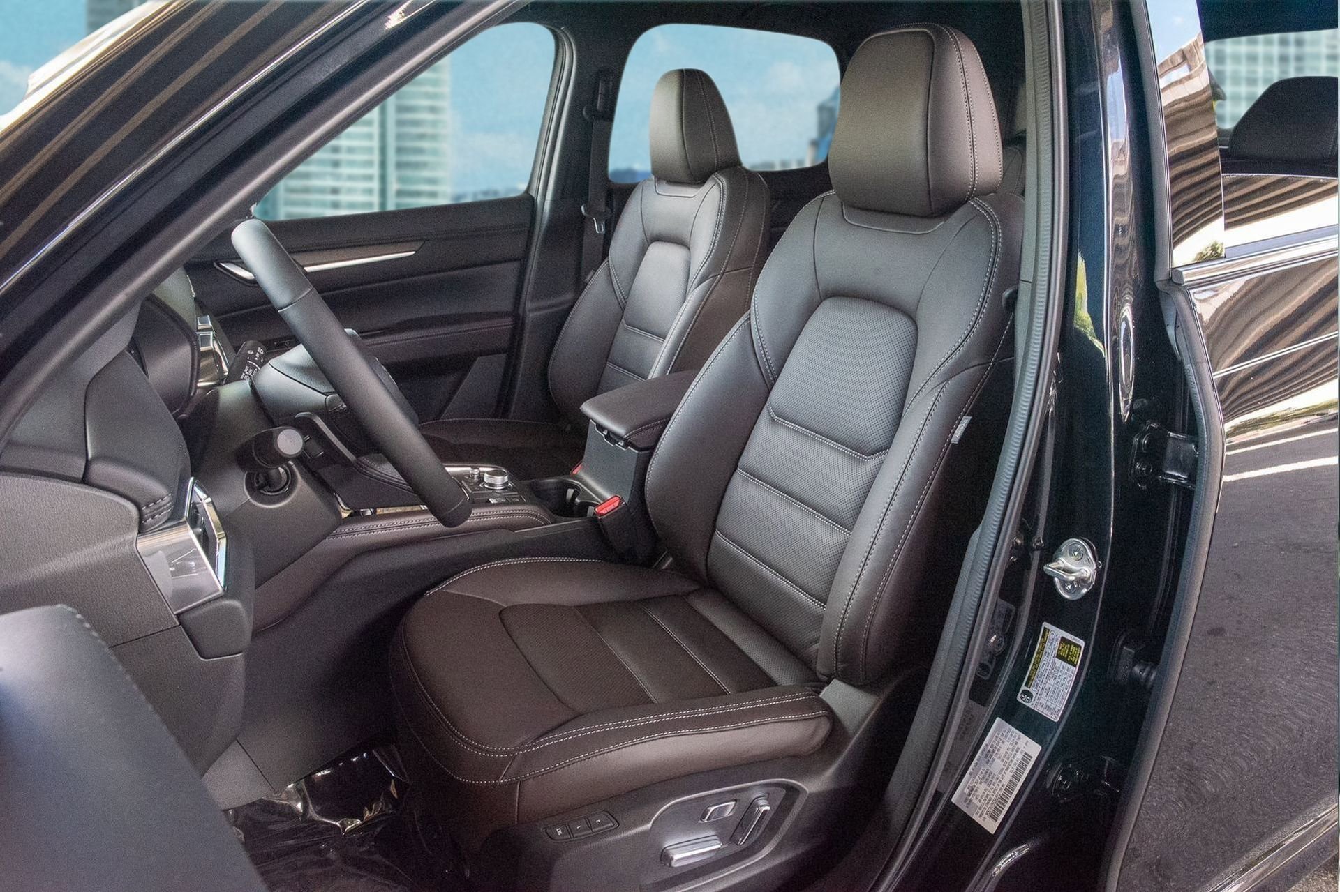 Used 2025 MAZDA CX-5 Signature image 6