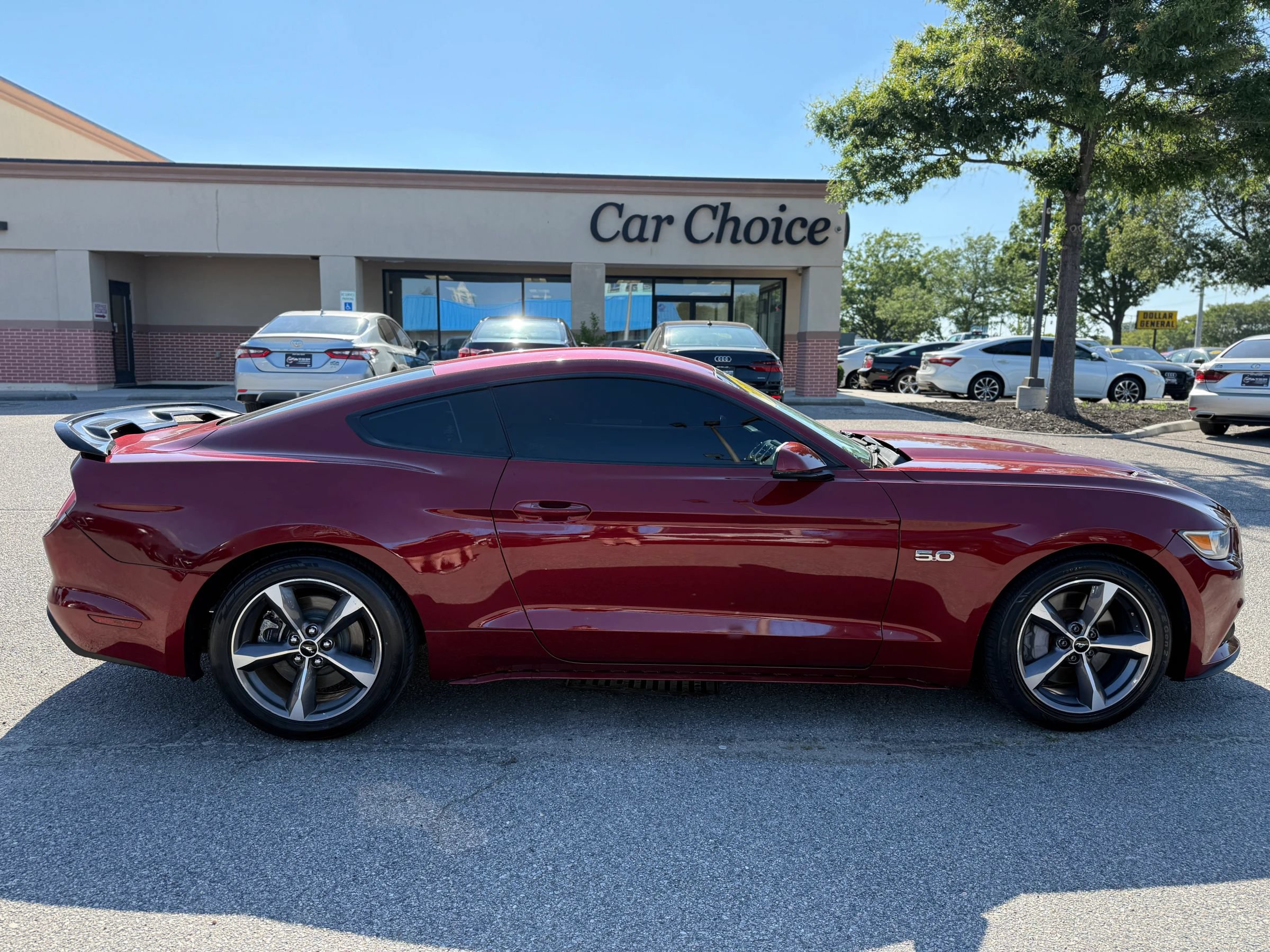 Used 2016 Ford Mustang GT Premium w/ Enhanced Security Package RWD image 7