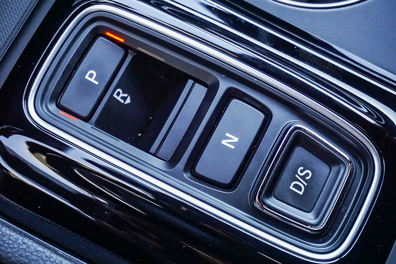 Used 2025 Honda Pilot Sport image 22