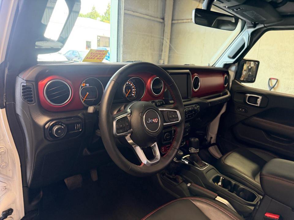 Used 2023 Jeep Wrangler Unlimited Rubicon AWD/4WD image 34