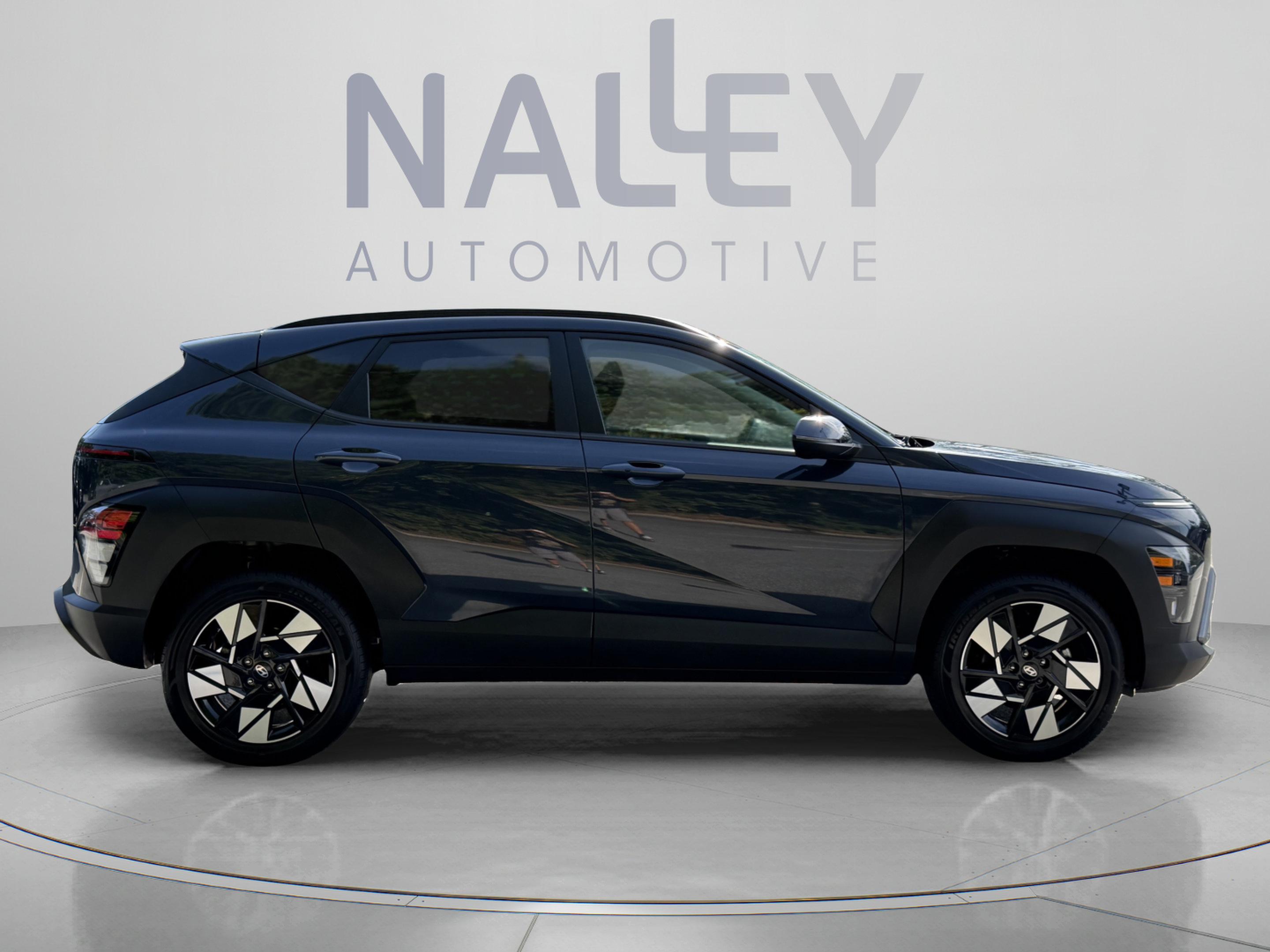 Used 2024 Hyundai Kona SEL AWD/4WD image 6