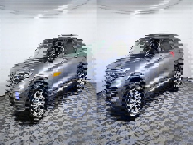 Certified 2023 Ford Explorer Limited w/ Equipment Group 301A image 5