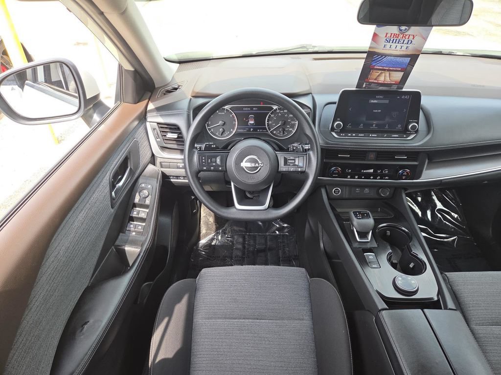 Used 2023 Nissan Rogue SV AWD/4WD image 23