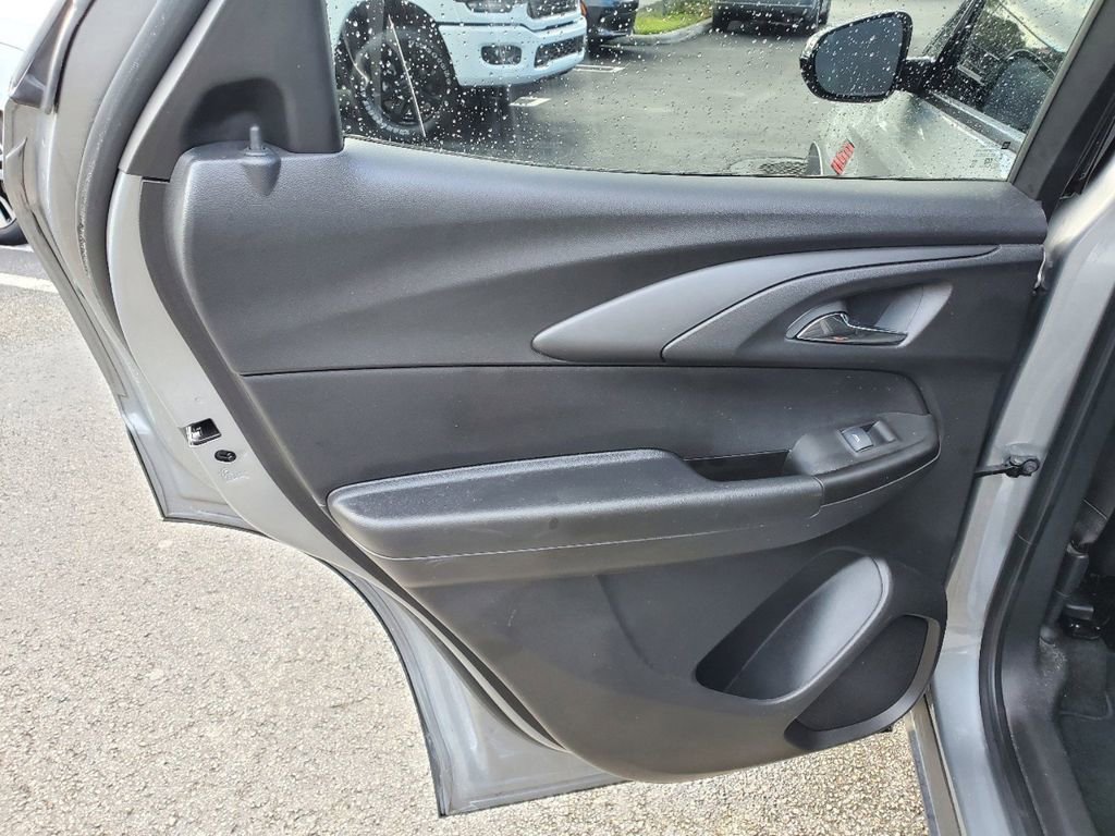 Used 2023 Chevrolet TrailBlazer RS image 8