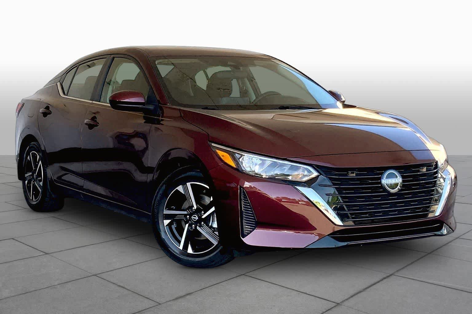 Used 2025 Nissan Sentra SV w/ Trunk Package FWD image 4