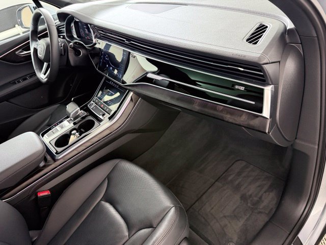 Certified 2023 Audi Q7 2.0T Premium Plus w/ Premium Plus Package AWD/4WD image 24