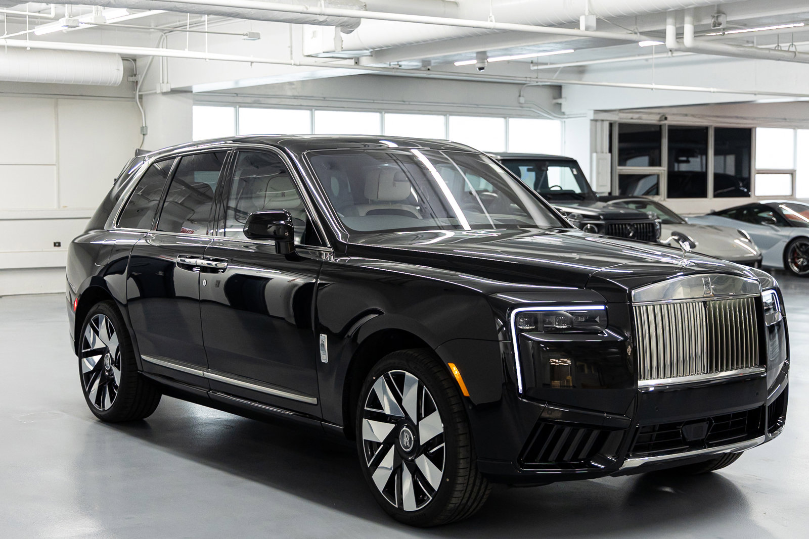 New 2026 Rolls-Royce Cullinan image 7