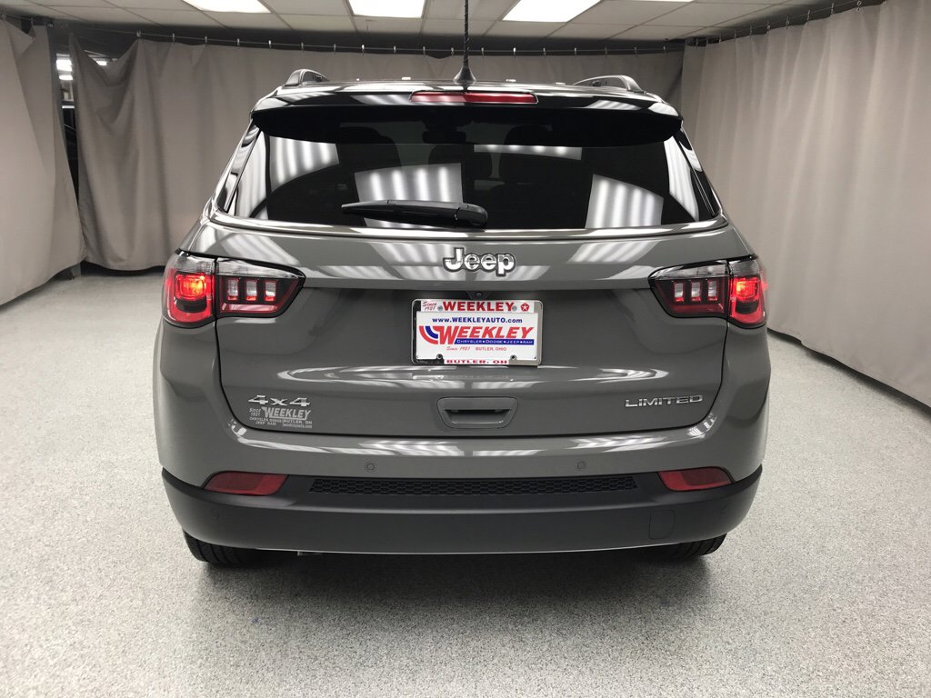 Used 2024 Jeep Compass Limited image 3