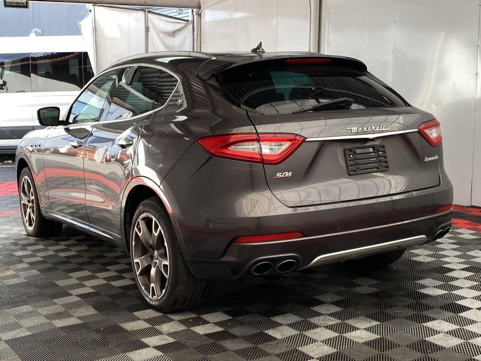 Used 2017 Maserati Levante S image 4