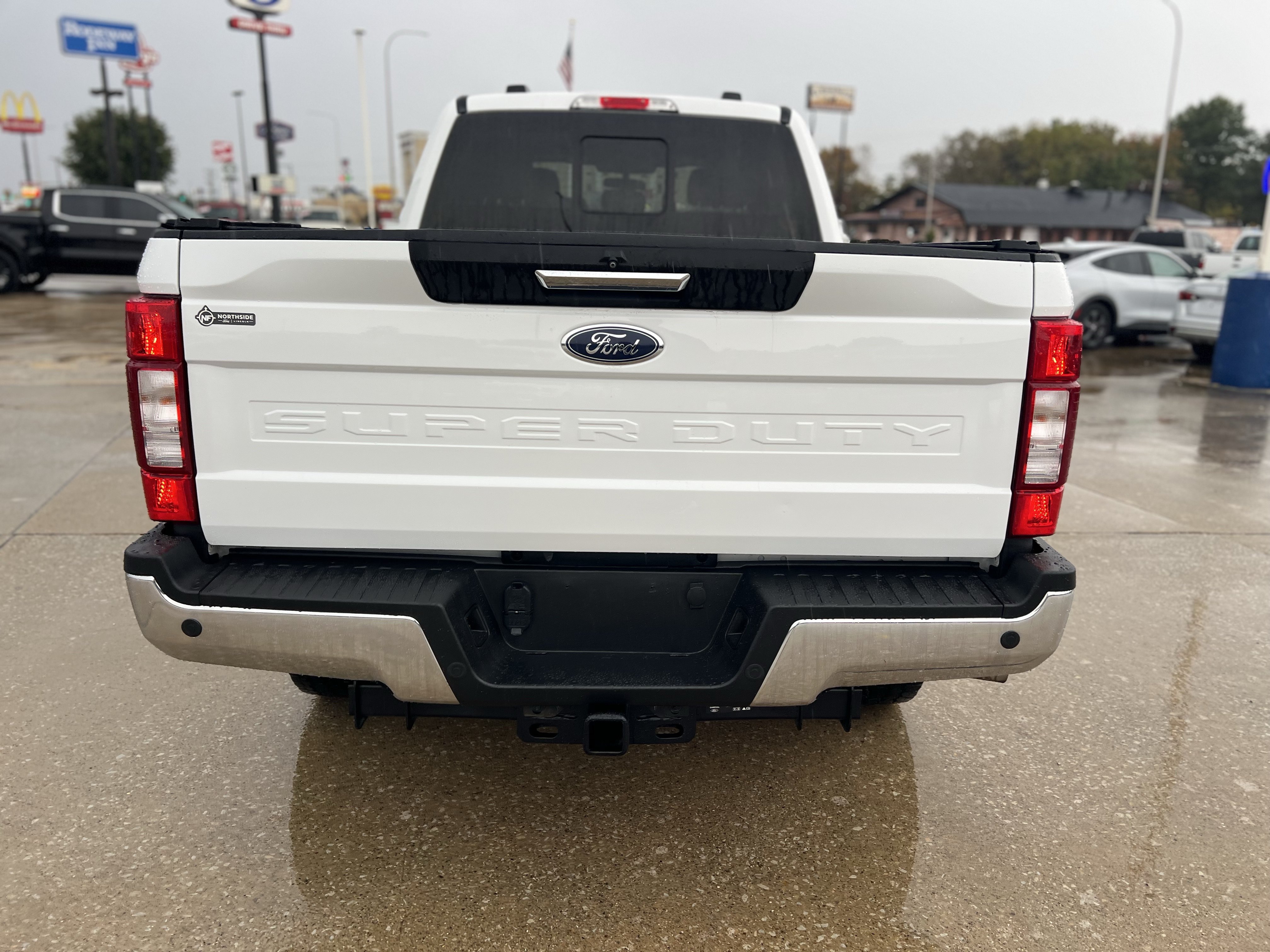 Used 2022 Ford F250 XLT w/ XLT Premium Package AWD/4WD image 13