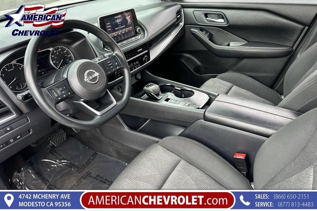 Used 2024 Nissan Rogue SV FWD image 10