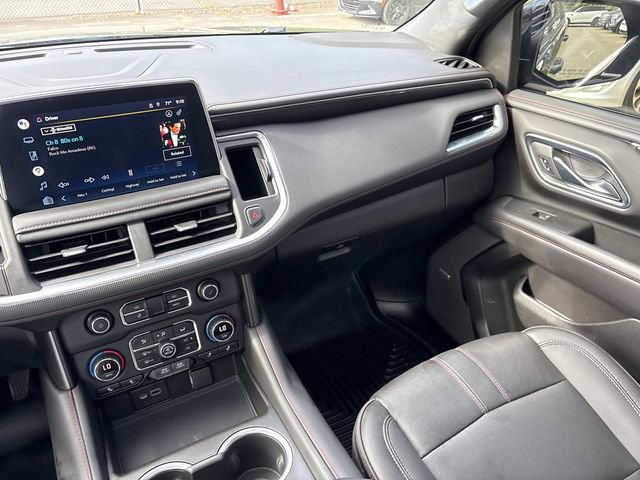 Used 2022 Chevrolet Suburban RST w/ Luxury Package AWD/4WD image 15