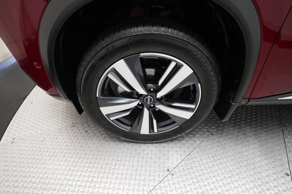 Used 2023 Nissan Rogue Platinum w/ Platinum Premium Package image 27