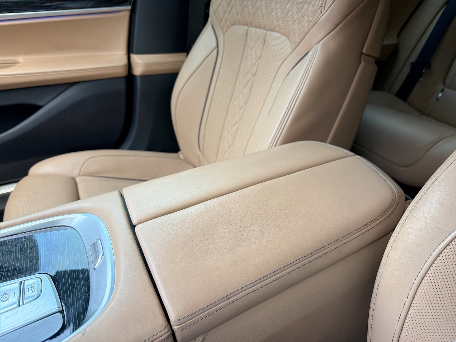 Used 2020 BMW 750i xDrive w/ Executive Package AWD/4WD image 24