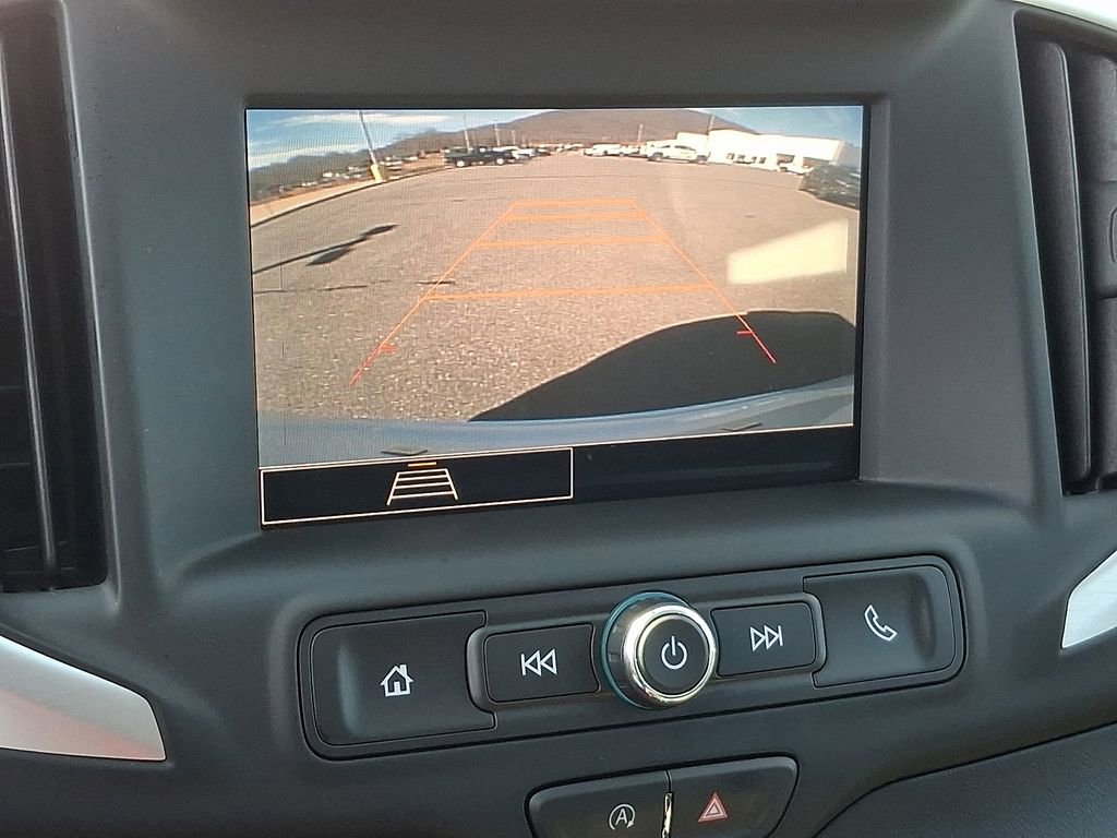 Used 2023 GMC Terrain SLE w/ Driver Convenience Package image 18