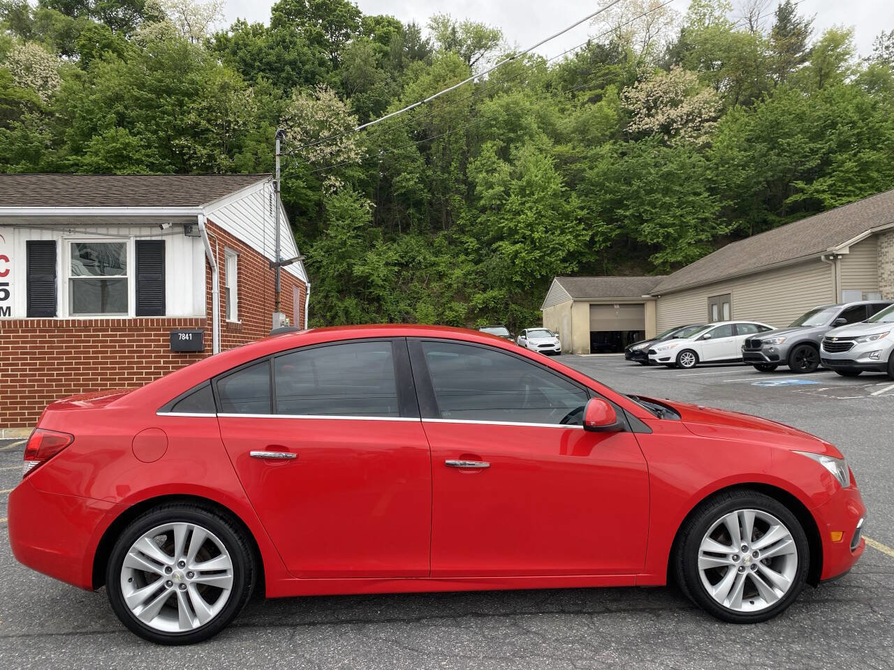 Used 2016 Chevrolet Cruze LTZ FWD image 4