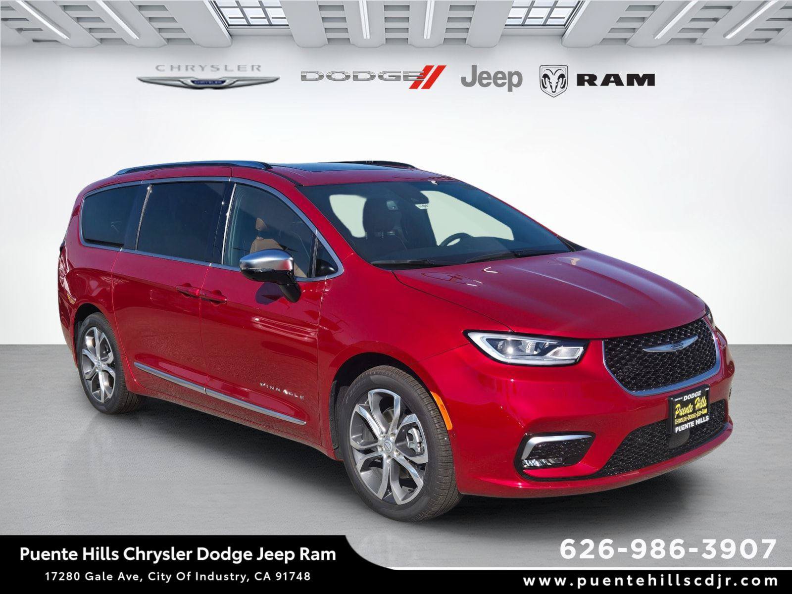 New 2026 Chrysler Pacifica Pinnacle FWD image 1