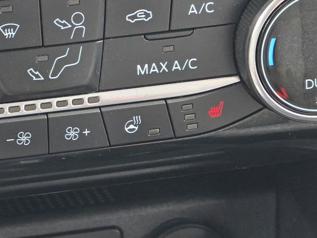 Used 2022 Ford Escape SE w/ SE Sport Appearance Package image 15