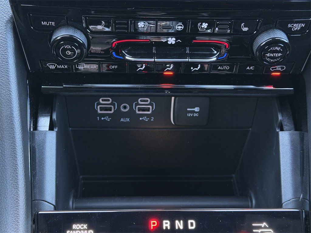 New 2025 Jeep Grand Cherokee L Summit w/ Obsidian Package image 16