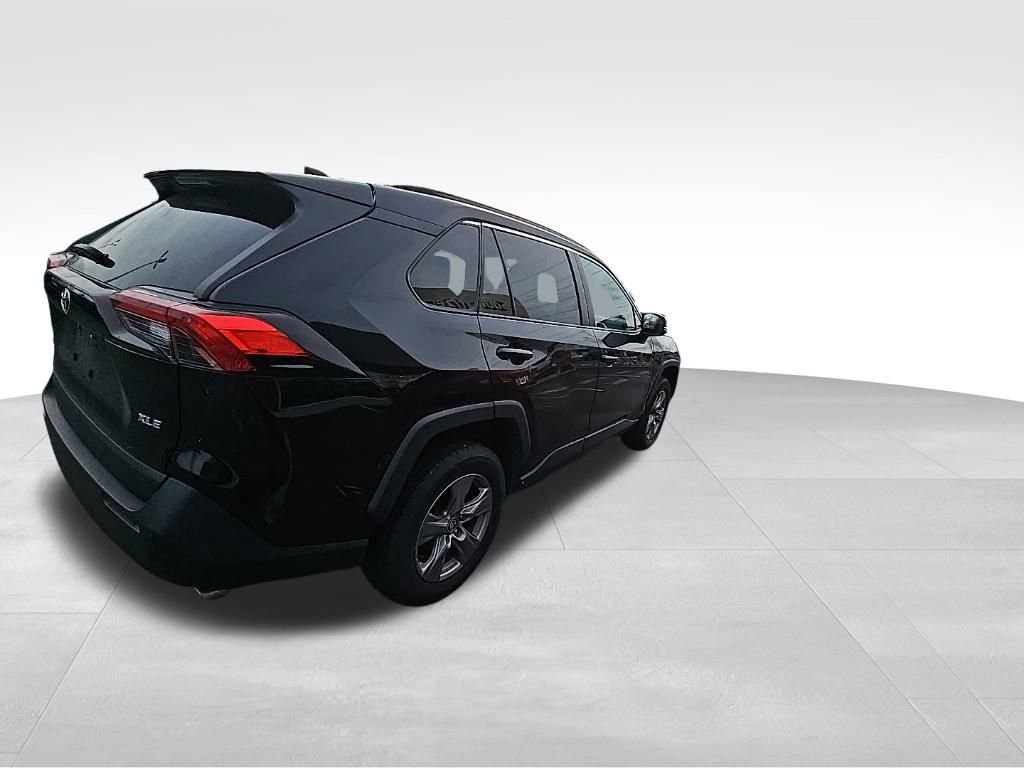 Used 2024 Toyota RAV4 XLE image 6